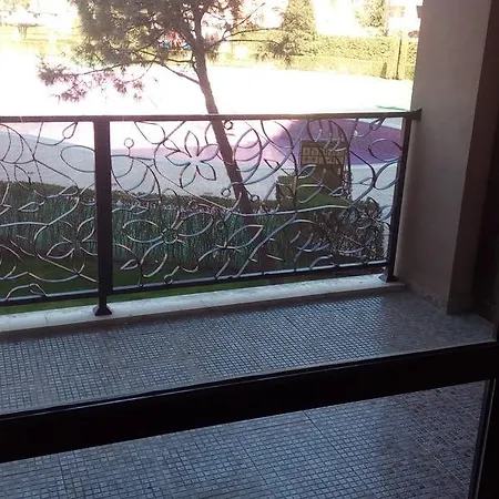 Апартамент In Royal Beach Слънчев бряг