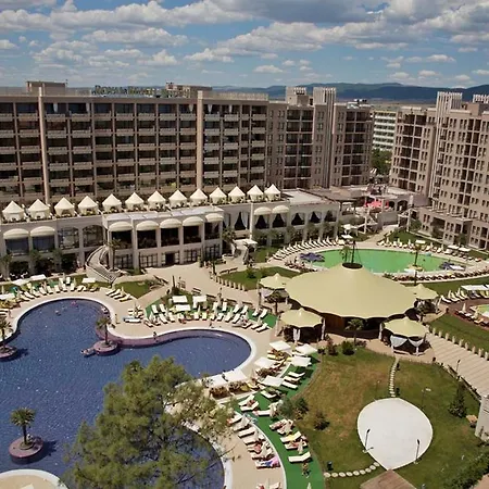 In Royal Beach Слънчев бряг